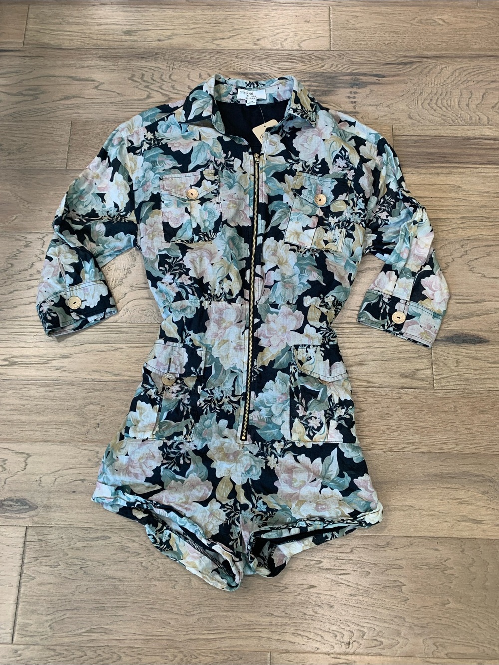NWT We Are Kindred Floral Zip-Front Romper Size 4